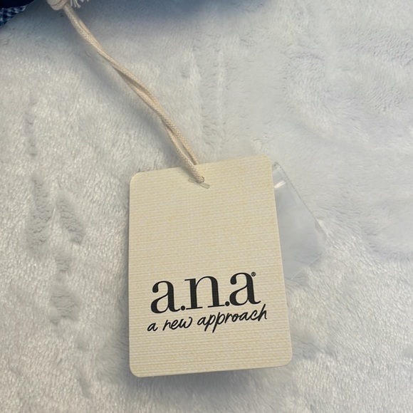 Collard top - Picture 4 of 10